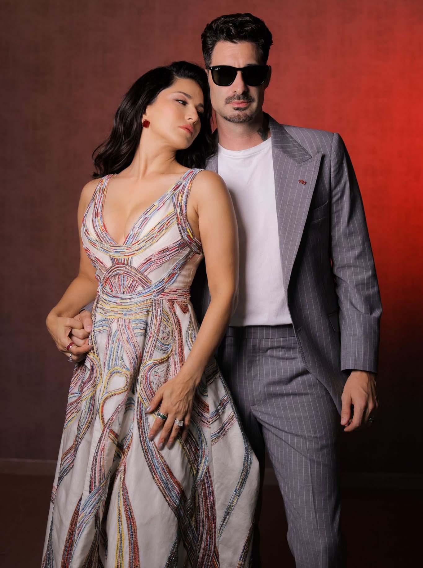Desi Look Sunny Leone (2026) www.xprimehub.click